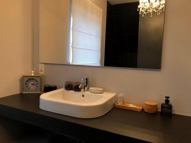 Bed and breakfast 'Southfield': Stylish & Quiet In Bruges Extérieur photo