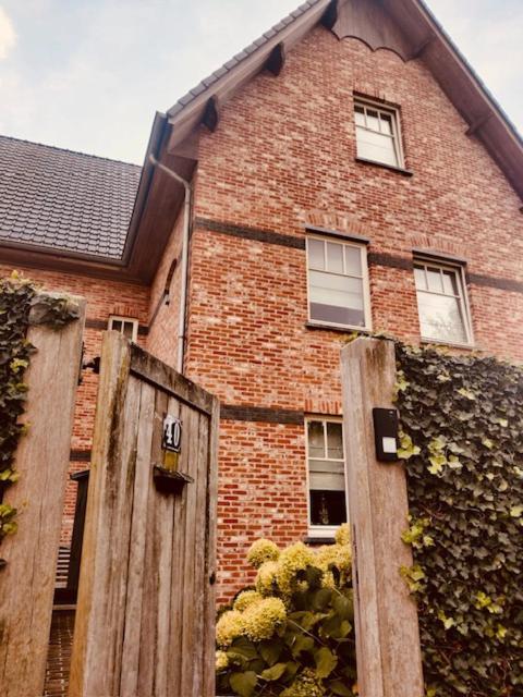 Bed and breakfast 'Southfield': Stylish & Quiet In Bruges Extérieur photo